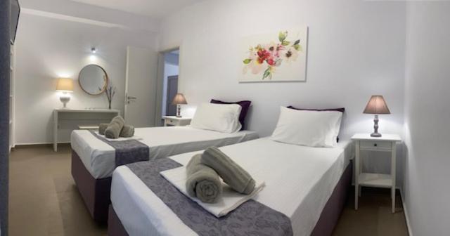 Levanda Guest Houses Andiparo Esterno foto