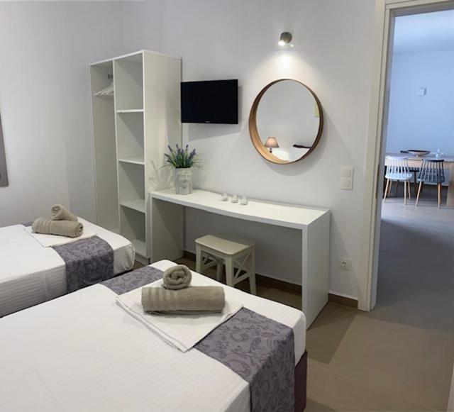 Levanda Guest Houses Andiparo Esterno foto